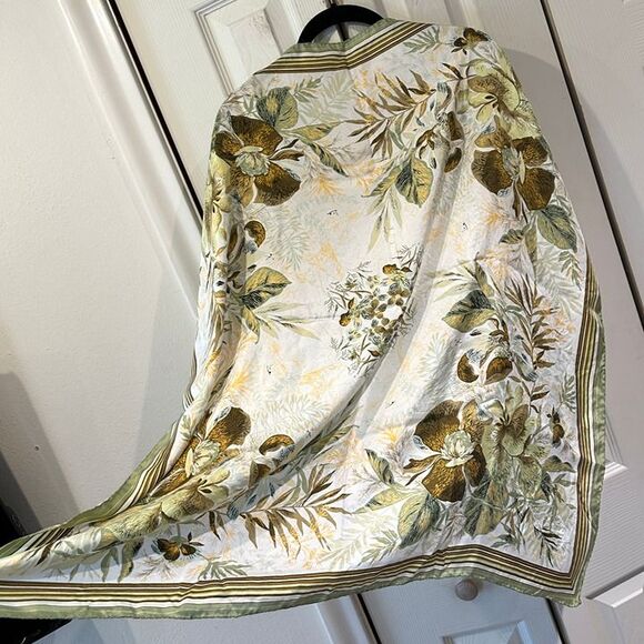 VTG 50s 60s Large 100% Silk Retro Muted Toned Floral Scarf Cream Sage Green 33” - Picture 2 of 11